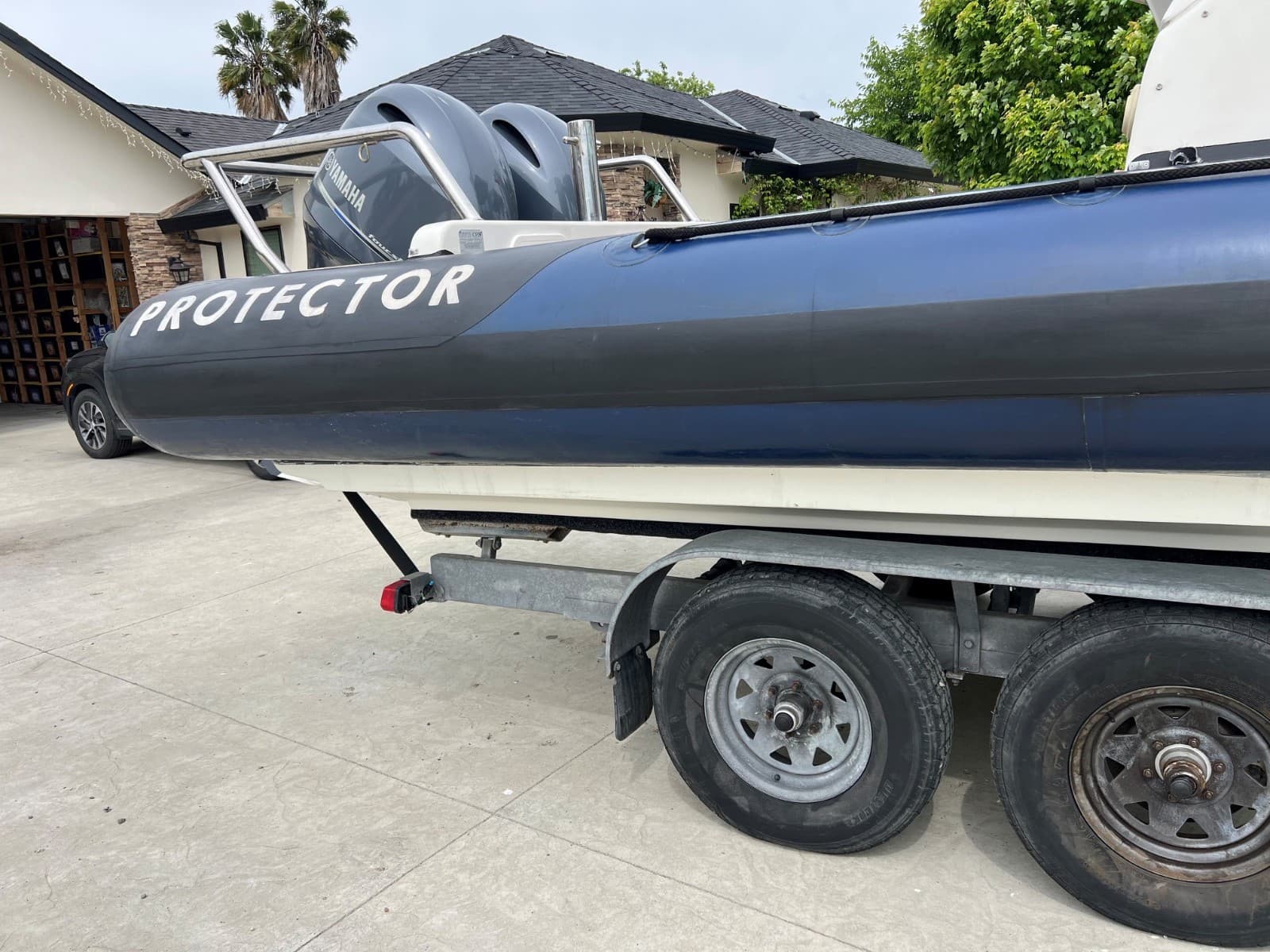 2005 Protector Targa 28 RHIB Boat - Twin Yamaha 200HP, Rescue, Zodiac, Teak 28' view 7
