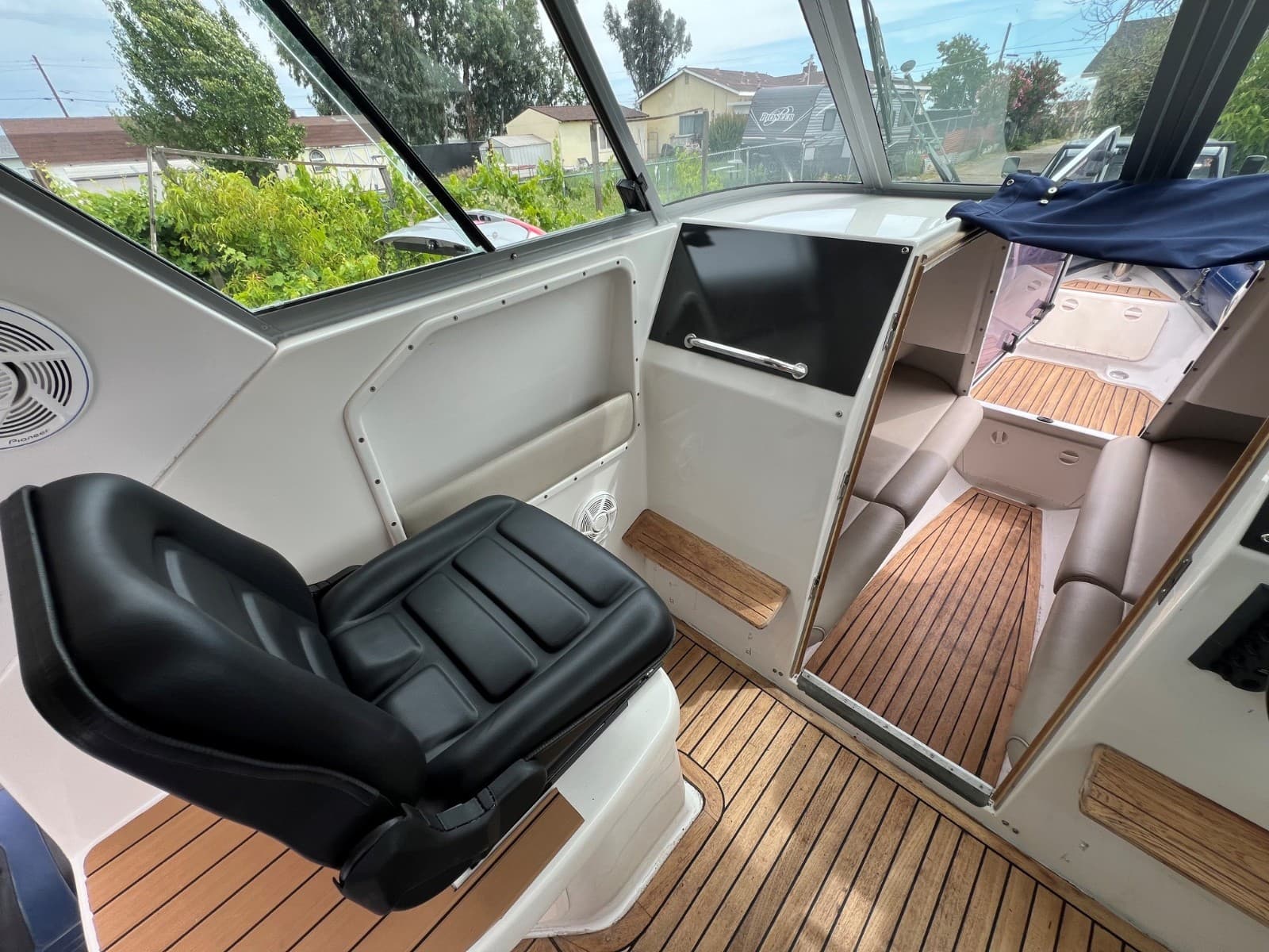 2005 Protector Targa 28 RHIB Boat - Twin Yamaha 200HP, Rescue, Zodiac, Teak 28' view 14